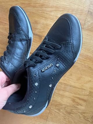 Zapatillas negras con strass