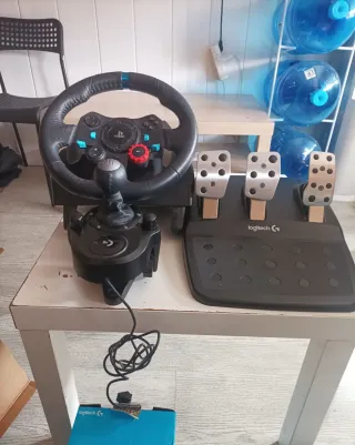 Volante Logitech G29 Driving Force PS5/PS4/PS3/PC