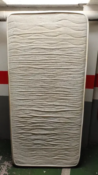 Colchón MUELLES 190x90 cm+regalo