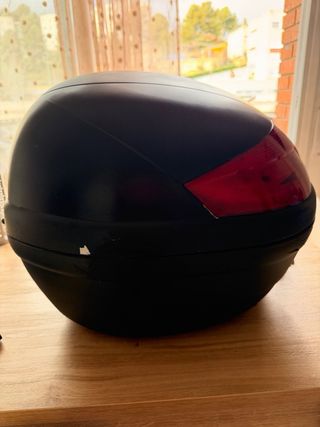 Baúl Moto Givi Negro