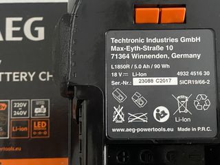 Amoladora AEG 18V con Batería 5.0Ah