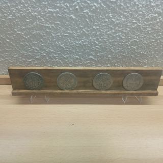 EXPOSITOR MADERA PARA MONEDAS DE 30CM + SOPORTES