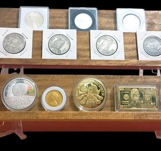 EXPOSITOR MADERA PARA MONEDAS DE 30CM + SOPORTES