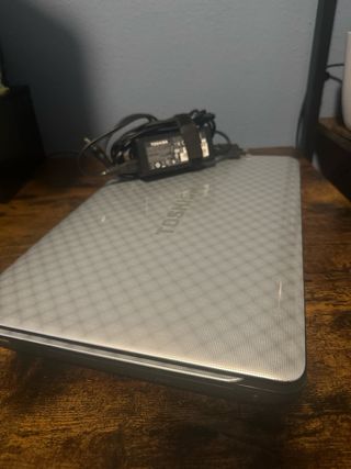 Portátil Toshiba Satellite L750/L755