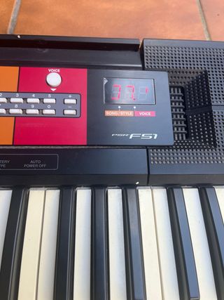 Teclado Yamaha Electrónico