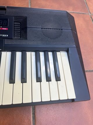 Teclado Yamaha Electrónico