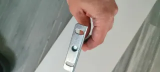 Repisa blanca de 4 cm por 95 de largo por 2