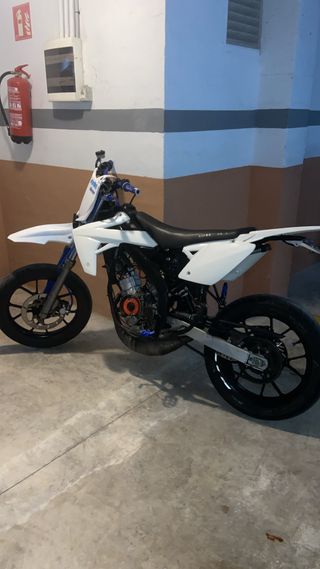 Carenados Rieju MRT Blancos