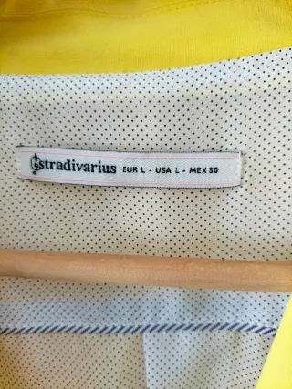 Blazer Stradivarius Amarillo Talla M