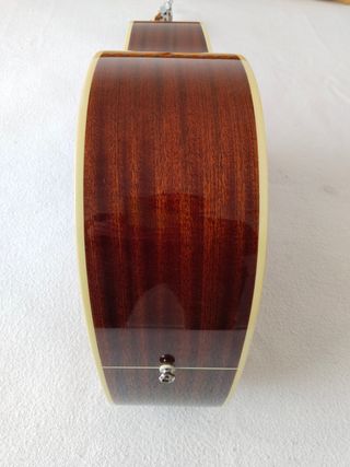 Guitarra Washburn WD11S Tapa Cedro Macizo