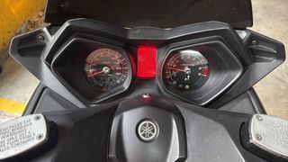 Yamaha XMAX 400 Negro