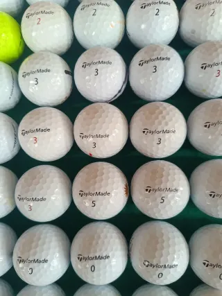 60 bolas de Golf TaylorMade usadas en G: A