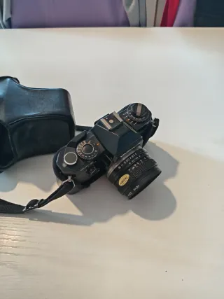 Yashica FX-D Quartz fotocamera + Flash Wexon