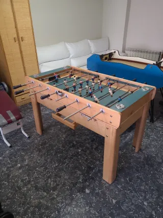 Futbolín de madera