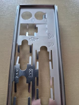 Embellecedor placa base Gigabyte K7 Triton