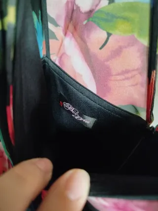 Vestido estampado floral negro