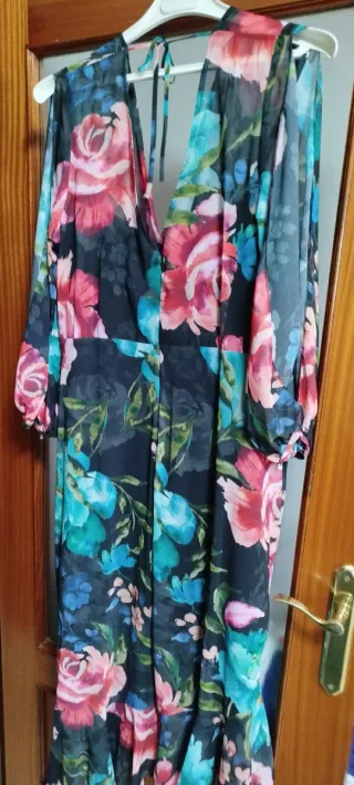 Vestido estampado floral negro