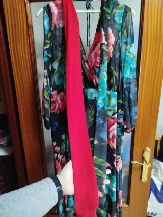 Vestido estampado floral negro