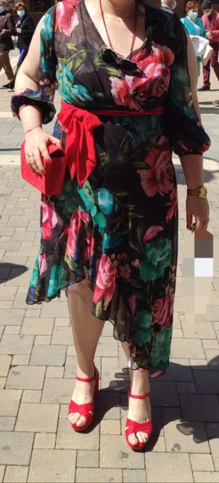 Vestido estampado floral negro
