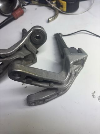 Soporte estribera trasera der/izq frz1000(c)