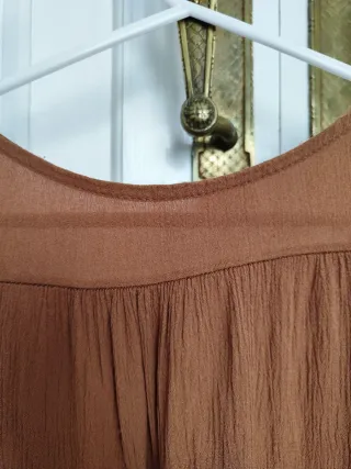 Conjunto pantalón y top marrón