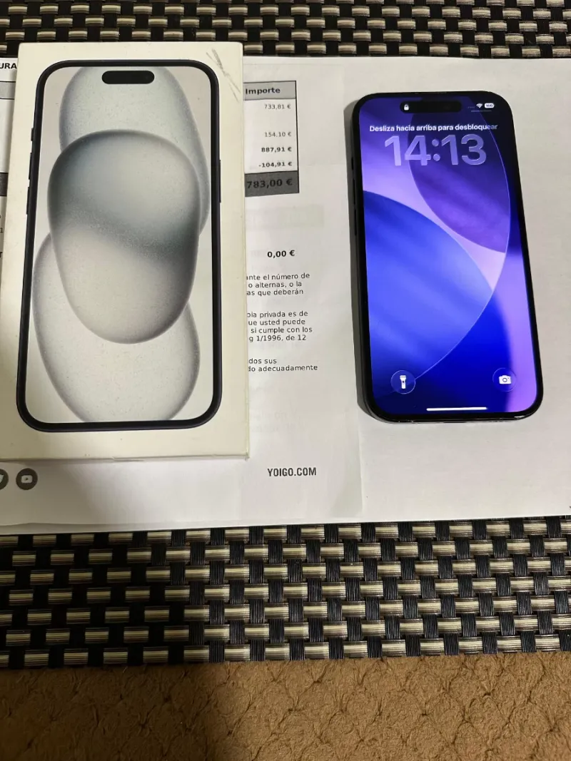 iPhone 15 (CAJA+FACTURA+CABLE)