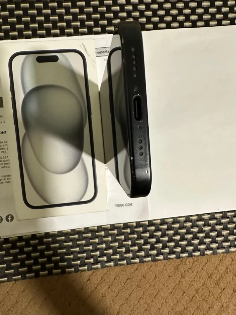 iPhone 15 (CAJA+FACTURA+CABLE) afbeelding 4