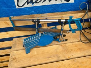 Sierra Ingletadora Azul