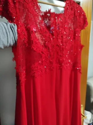 Vestido largo rojo encaje y lentejuelas