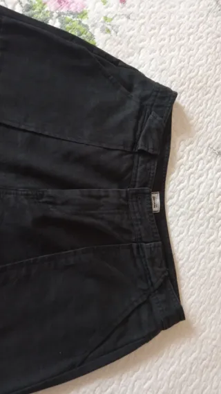 Pantalón negro bombacho