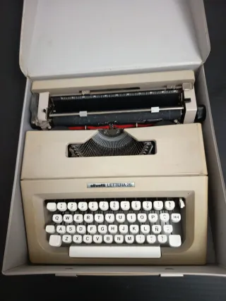 Máquina de escribir Olivetti