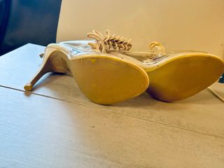 2 pares botas de tacón alto negras y transparentes