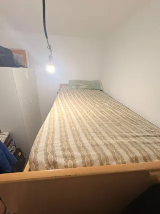 Cama litera de madera