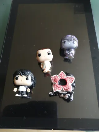 Funko Pop Stranger Things y Huevos Kinder