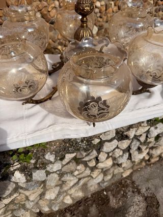 Lámpara de araña de cristal dorada