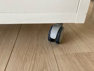 Mueble TV con ruedas IKEA