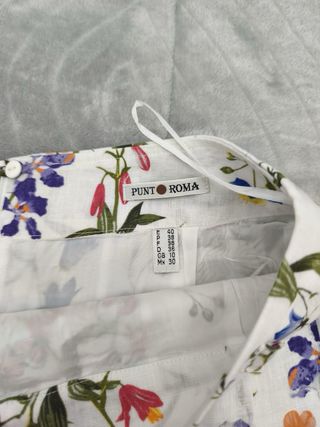 Traje falda y chaqueta estampado floral