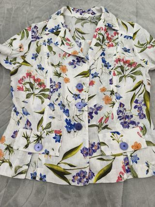 Traje falda y chaqueta estampado floral