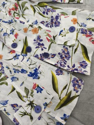 Traje falda y chaqueta estampado floral