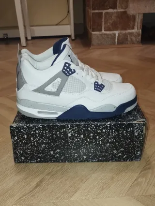 Air Jordan 4 Midnight Navy