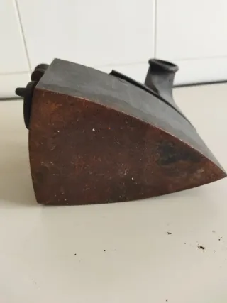 Plancha antigua de hierro