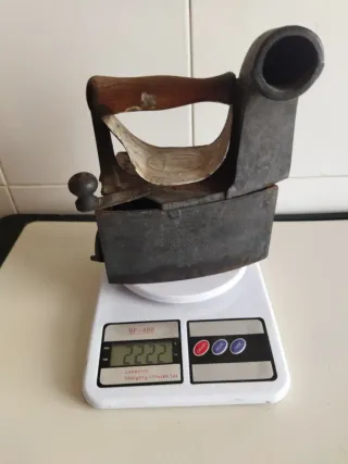 Plancha antigua de hierro