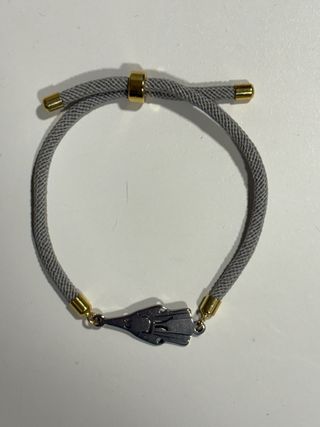 Pulsera Cofrade cordón gris con detalles dorados