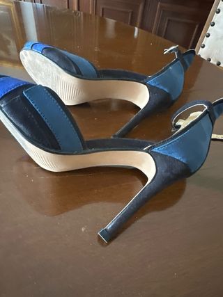 Sandali con cinturino blu e verde acqua