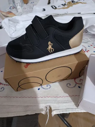 Tenis Polo Ralph Lauren Negro y Dorado