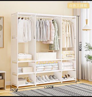 Armadio Aperto Salvaspazio Appendiabiti Ripiani