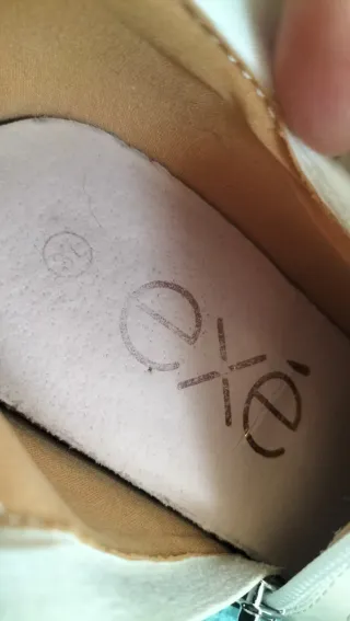 Botas altas beige mujer