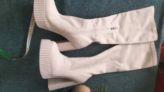 Botas altas beige mujer