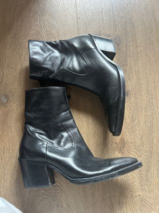 Botas Mango T36 cuero punta