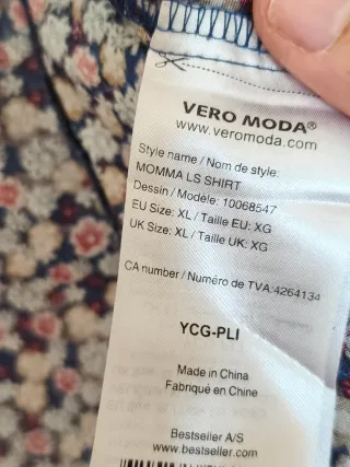 Blusa Vero Moda floral